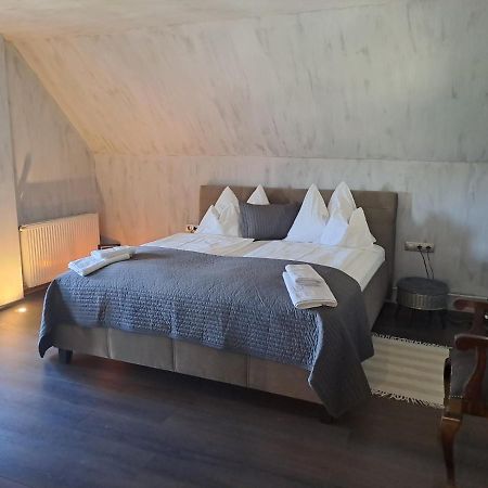 Annarosa Apartman Balatonszarszo Ngoại thất bức ảnh